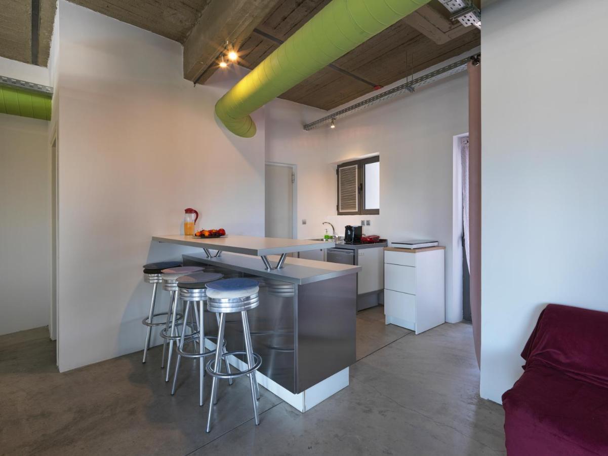 Ceramus Apartments Gazi View Афины Экстерьер фото