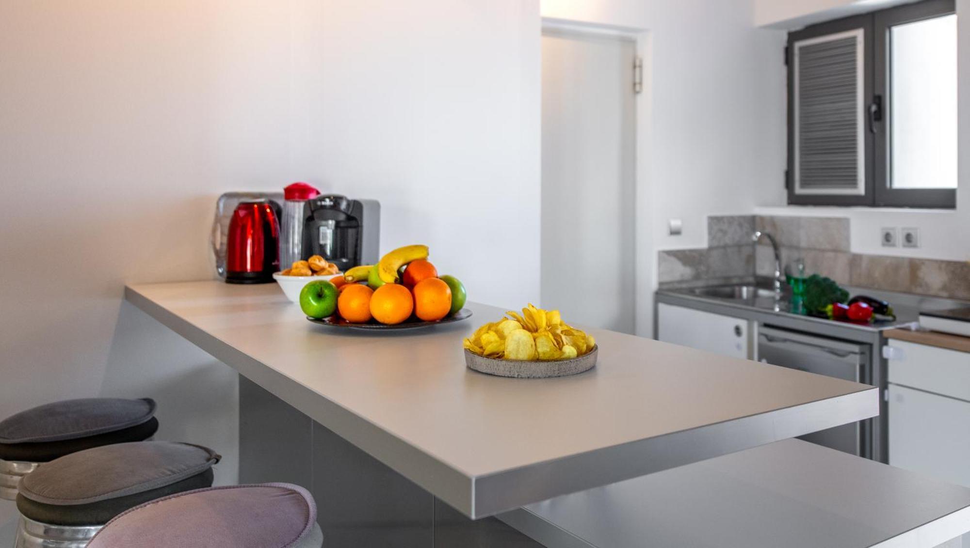 Ceramus Apartments Gazi View Афины Экстерьер фото
